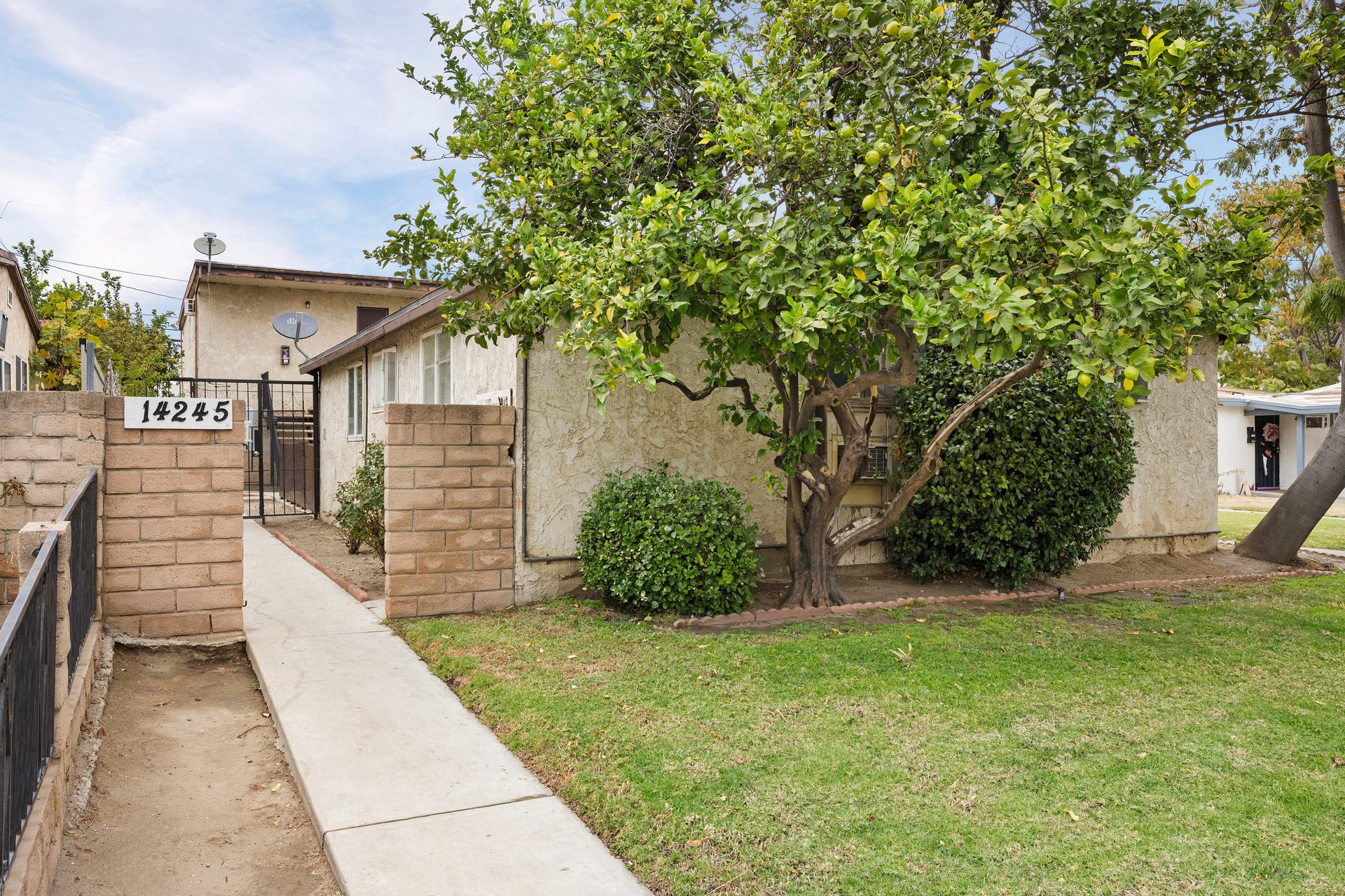 14245 roscoe - front of complex