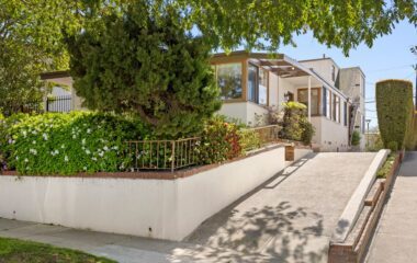 1621 manning - front of property